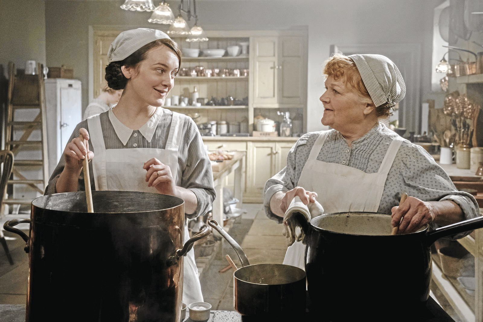 _‘Downton Abbey A New Era’_CMYK.jpg